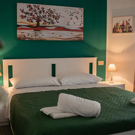 Ai Giudici Guest house 2*
